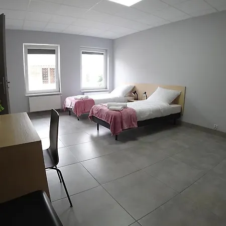 アパートホテル Apartamenty Kozienice コジェニツェ