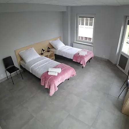 Apartamenty Kozienice アパートホテル コジェニツェ