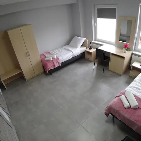 アパートホテル Apartamenty Kozienice 3*
