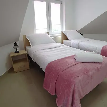 Apartamenty Kozienice アパートホテル