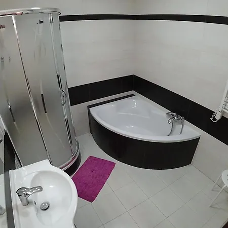 Apartamenty Kozienice 3* 科杰尼采